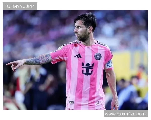 足球明星在比赛中泪洒赛场感人瞬间视频引发球迷热议与共鸣